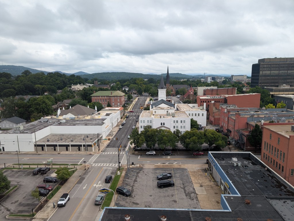 Huntsville is a slow growing small city pretending to be a fast growing big&nbsp;city